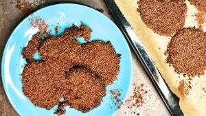 Dark Chocolate Quinoa Crisps