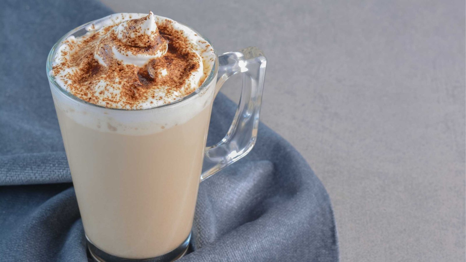 Healthy Low Calorie White Chocolate Mocha at Home