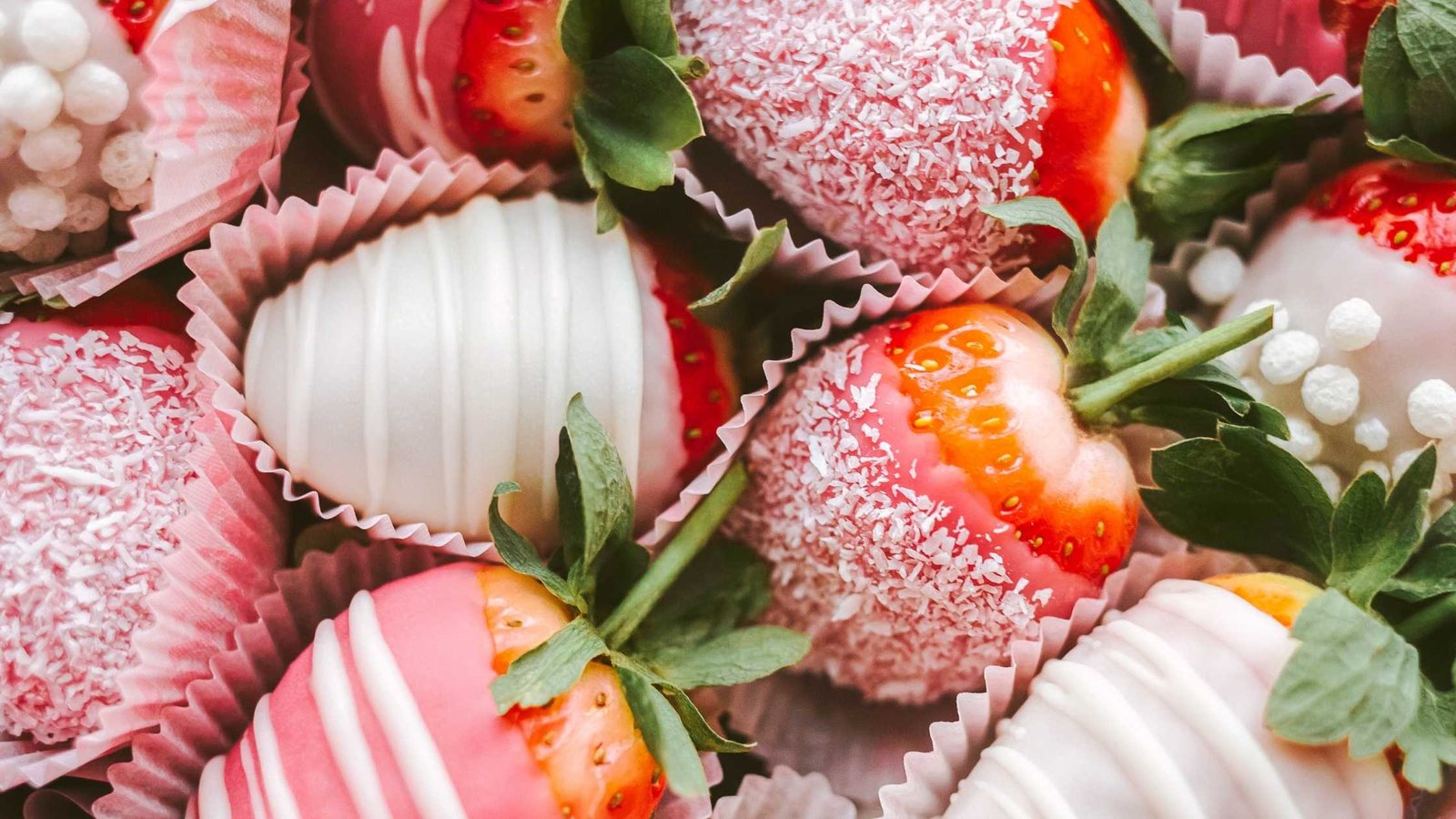 White Chocolate Cheesecake Stuffed Strawberries Recipe